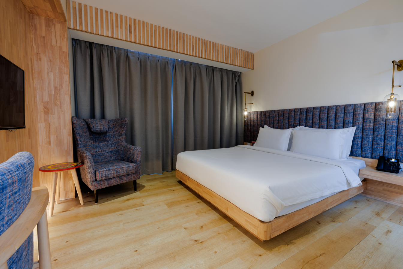 Standard King Room